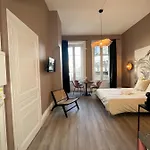 Petraa Apartment