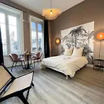 Petraa Apartment *