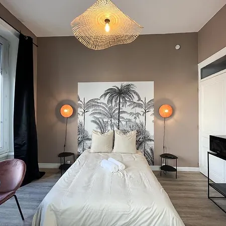 Petraa Lyon